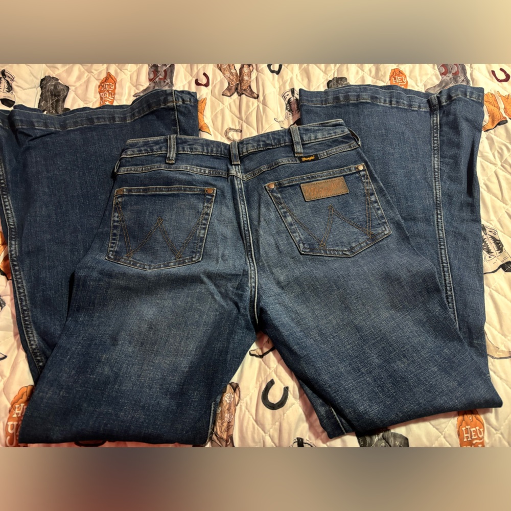 Women’s Retro Flare Jeans